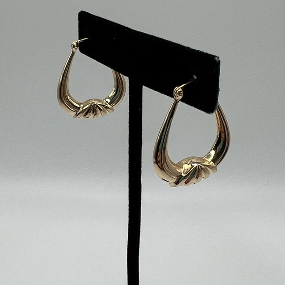 14k Solid Gold Hoop Earrings - Picture 12 of 16